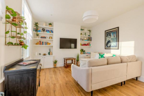 Stylish 3BR MLTLV flat 10min West Kensington St
